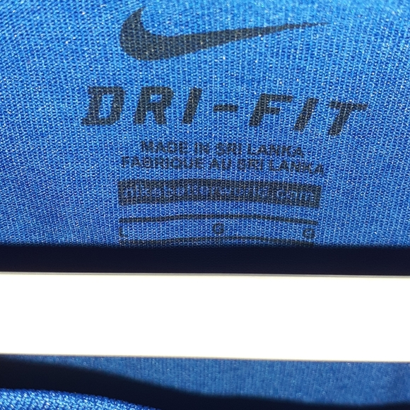 Nike drive fit T shirt - Picture 2 of 2